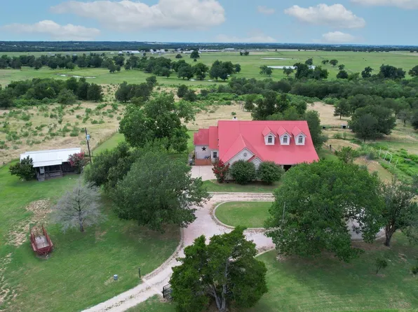 948 Upper Elgin River Rd, Elgin, TX 78621