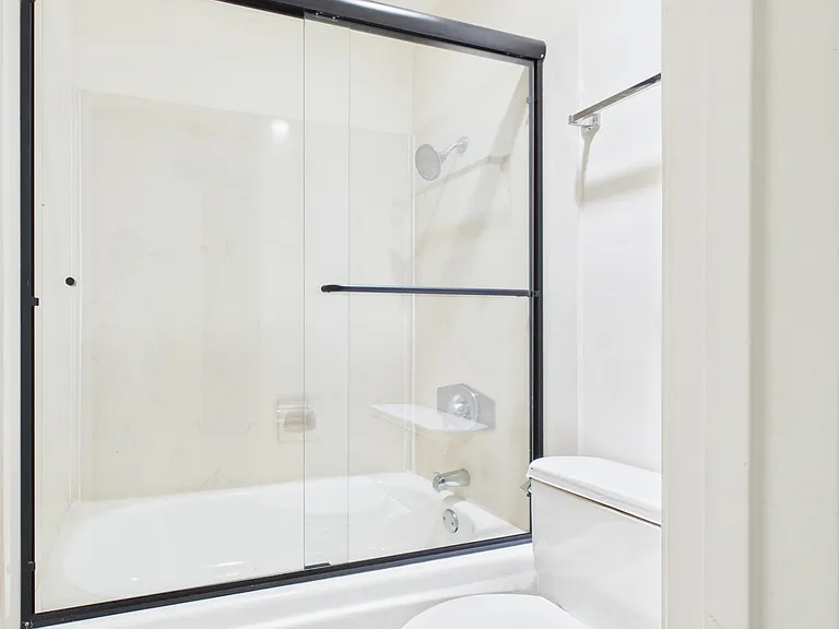 3102 Golden Oaks Ln — Photo 5