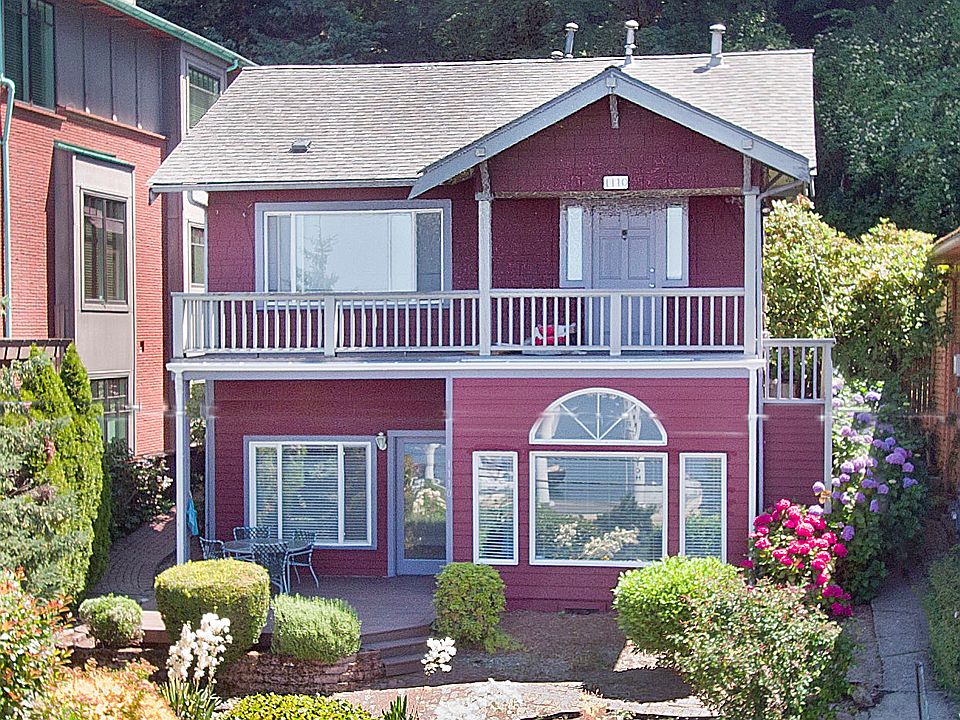 This craftsman home is split is a duplex with 2 private units. Main floor and upper floor. All have private entraces, utilities, and laundries.