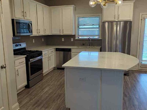 5th image of 7608 Graydon St NW