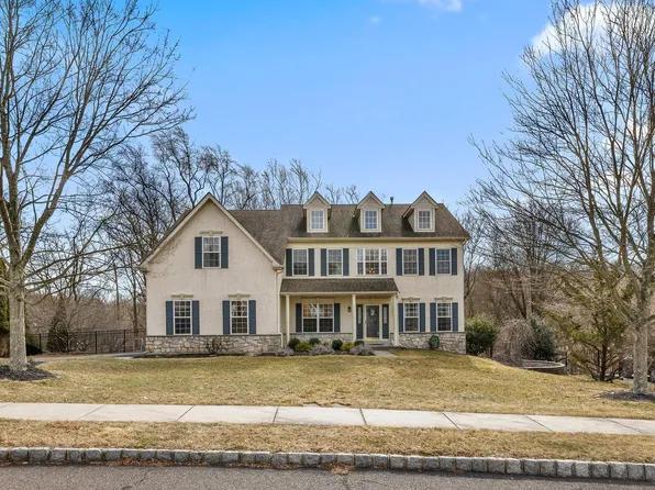 1032 Brassington Dr, Collegeville, PA 19426