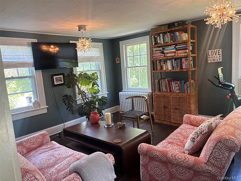 108 Hooker Ave — Photo 9