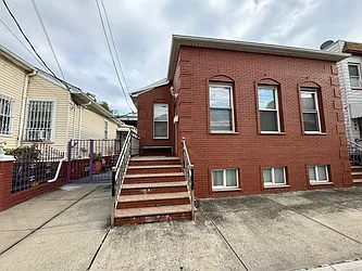 Sold by Momentum Real Estate LLC