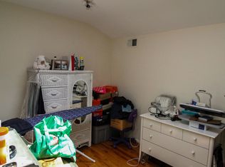 17 Mapleton Ave, Staten Island, NY 10306