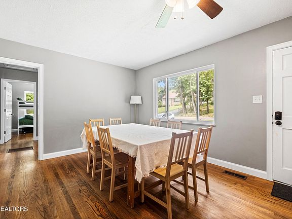 5th image of 318 Beechwood Dr