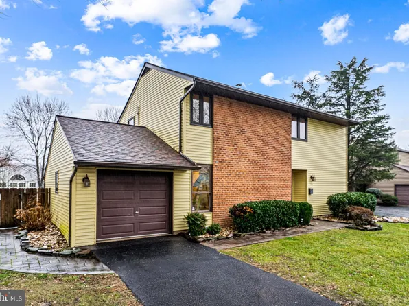 15 Overton Rd, East Windsor, NJ 08520