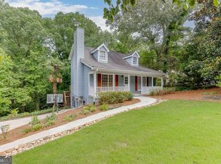 6225 Oak Ridge Dr, Flowery Branch, GA 30542