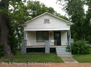 702 W 3rd St, Pittsburg, KS 66762
