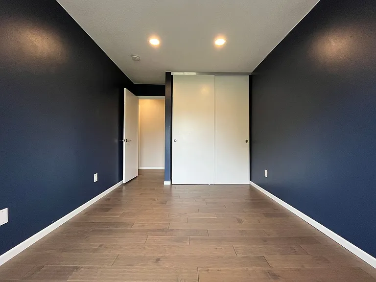 2257 Oregon Ct — Photo 11