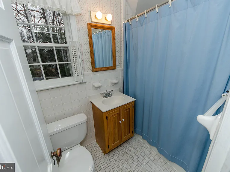 1308 Tracy Pl — Photo 33