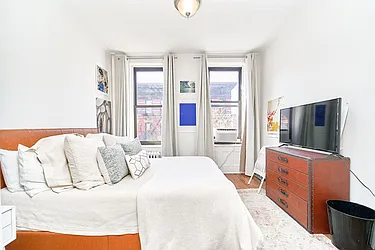Rented by Living New York