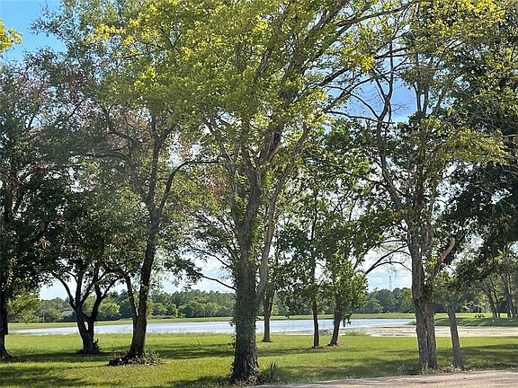 2nd image of 16029 Ridge Oak Rd Lot 16