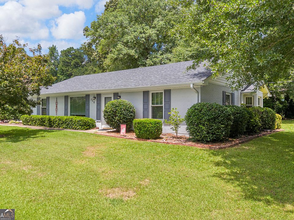 1st image of 506 Ridgecrest Dr