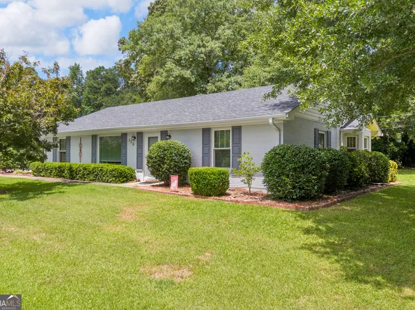 506 Ridgecrest Dr, Elberton, GA 30635