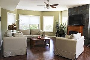 2nd image of 6812 N Ashland Blvd