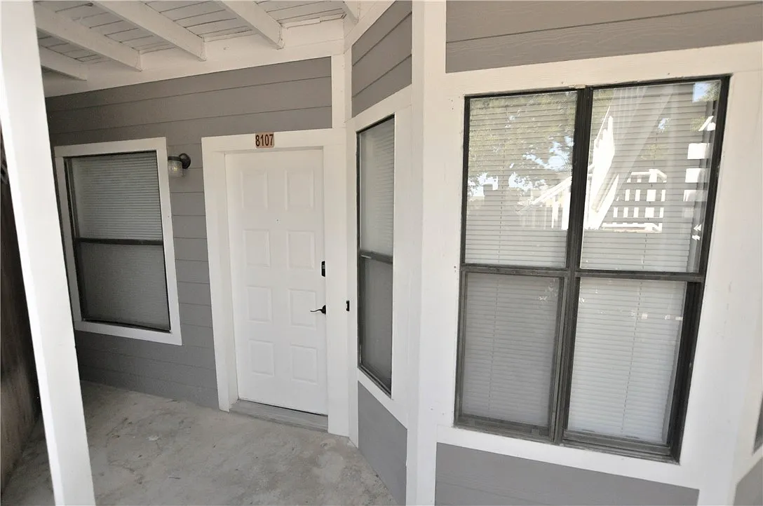 1 bed, 585 sqft, $950 — Photo 1