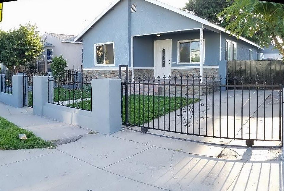 1st image of 9211 Stanford Ave
