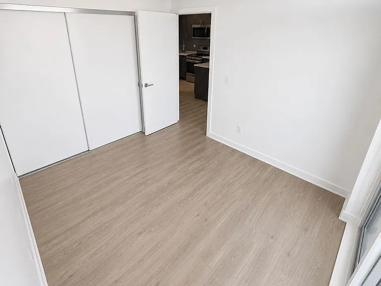 25 Wellington St S #3408 — Photo 10