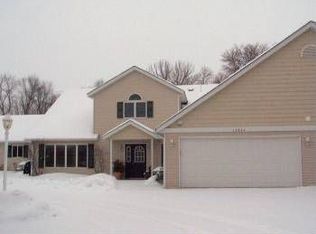 12064 Lake Ln, Lindstrom, MN 55045