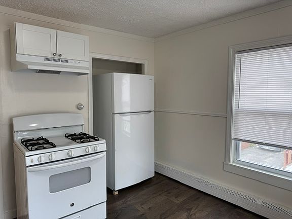 5th image of 77 Agawam St #3