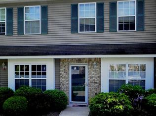 505 Tallwood Ln, Green Brook, NJ 08812