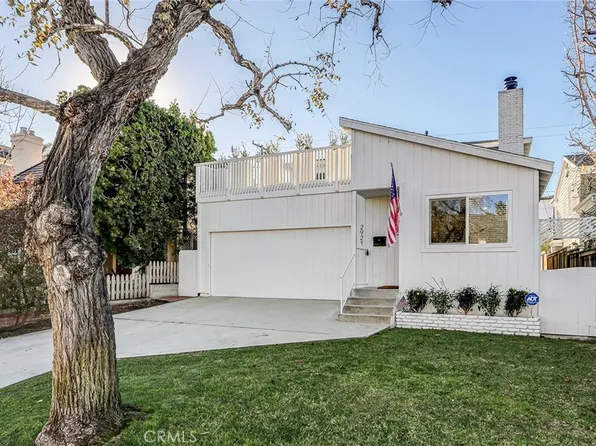 2921 N Poinsettia Ave, Manhattan Beach, CA 90266