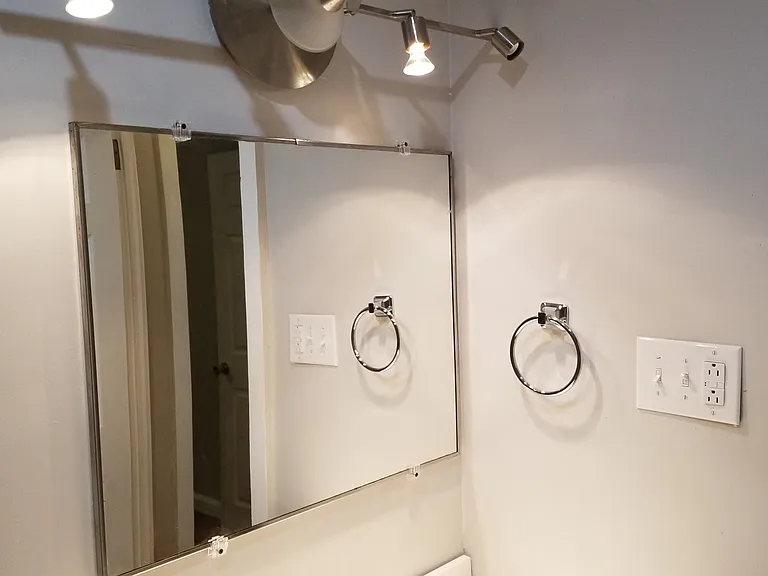 1002 Cherry St — Photo 3