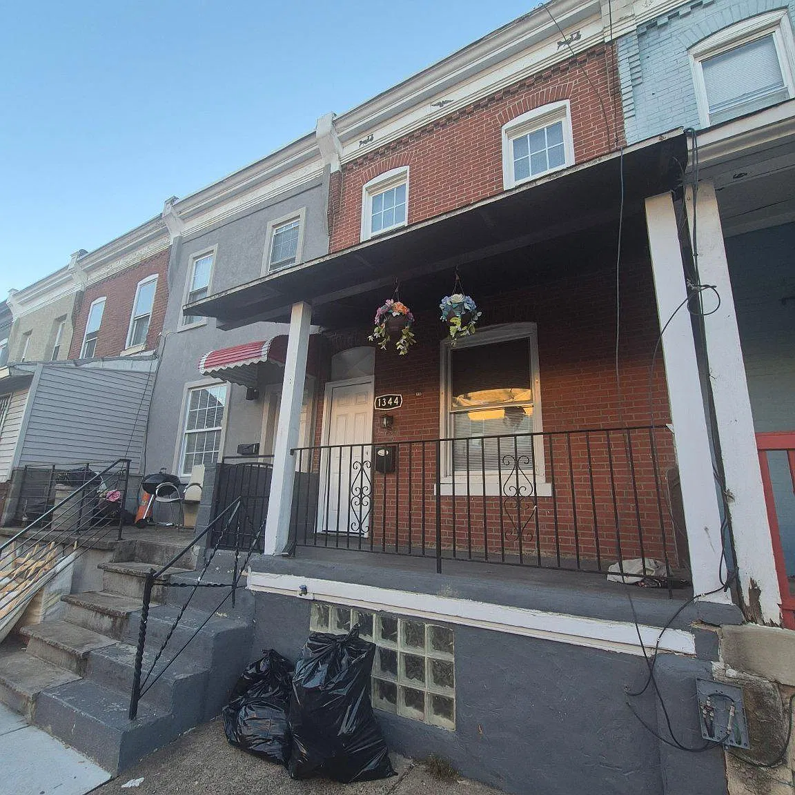 2 bed, 1.0 bath, 896 sqft, $1,775 — Photo 1