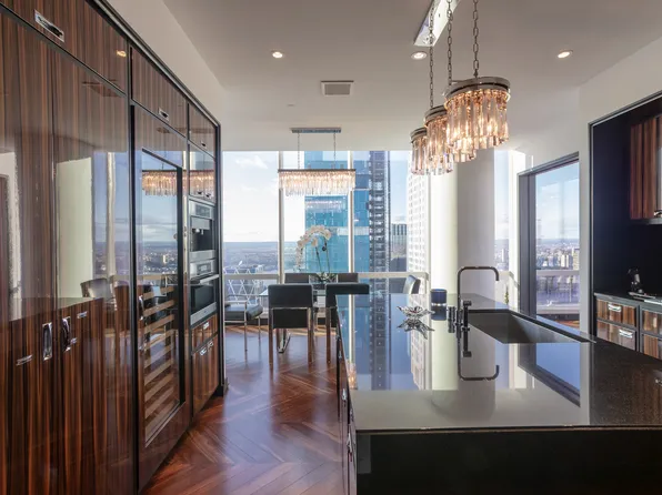 157 West 57th Street image 9 of 18