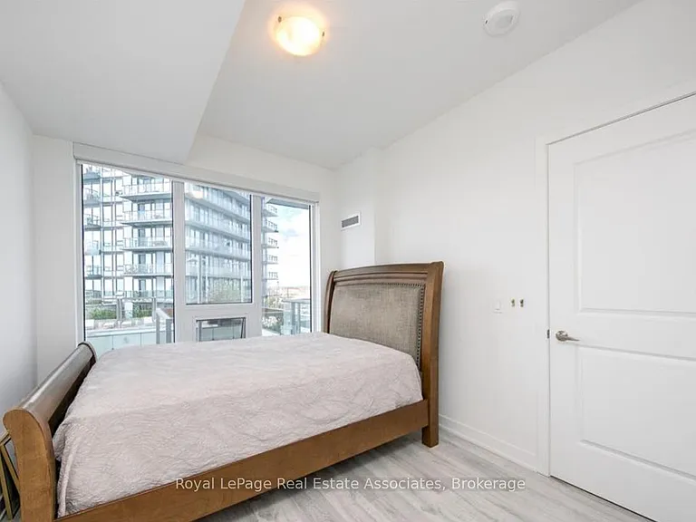 4675 Metcalfe Ave #606 — Photo 18