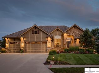 17257 Adams St, Omaha, NE 68135