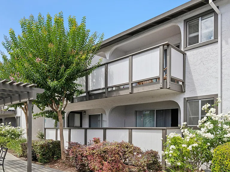 Solera Apartment Community — Photo 8