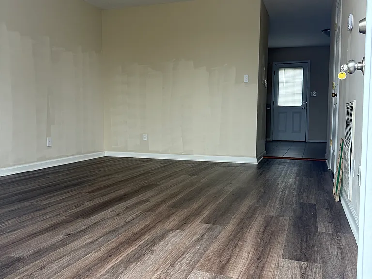 1869 Stonehenge Ave #C — Photo 6