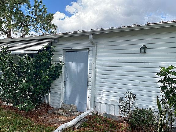 2nd image of 143 Emerald Dr W