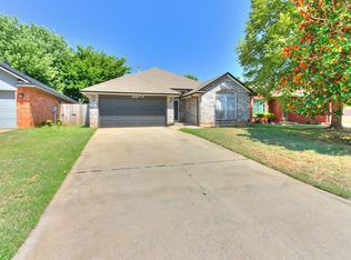 12281 SW 10th St, Yukon, OK 73099