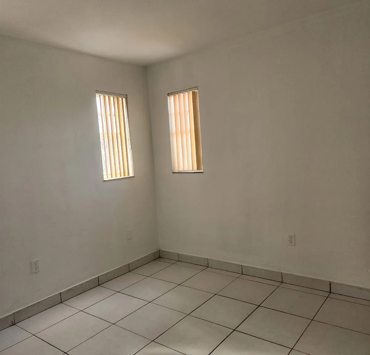 4 bed, 2.5 bath, 2209 sqft, $3,850 — Photo 3