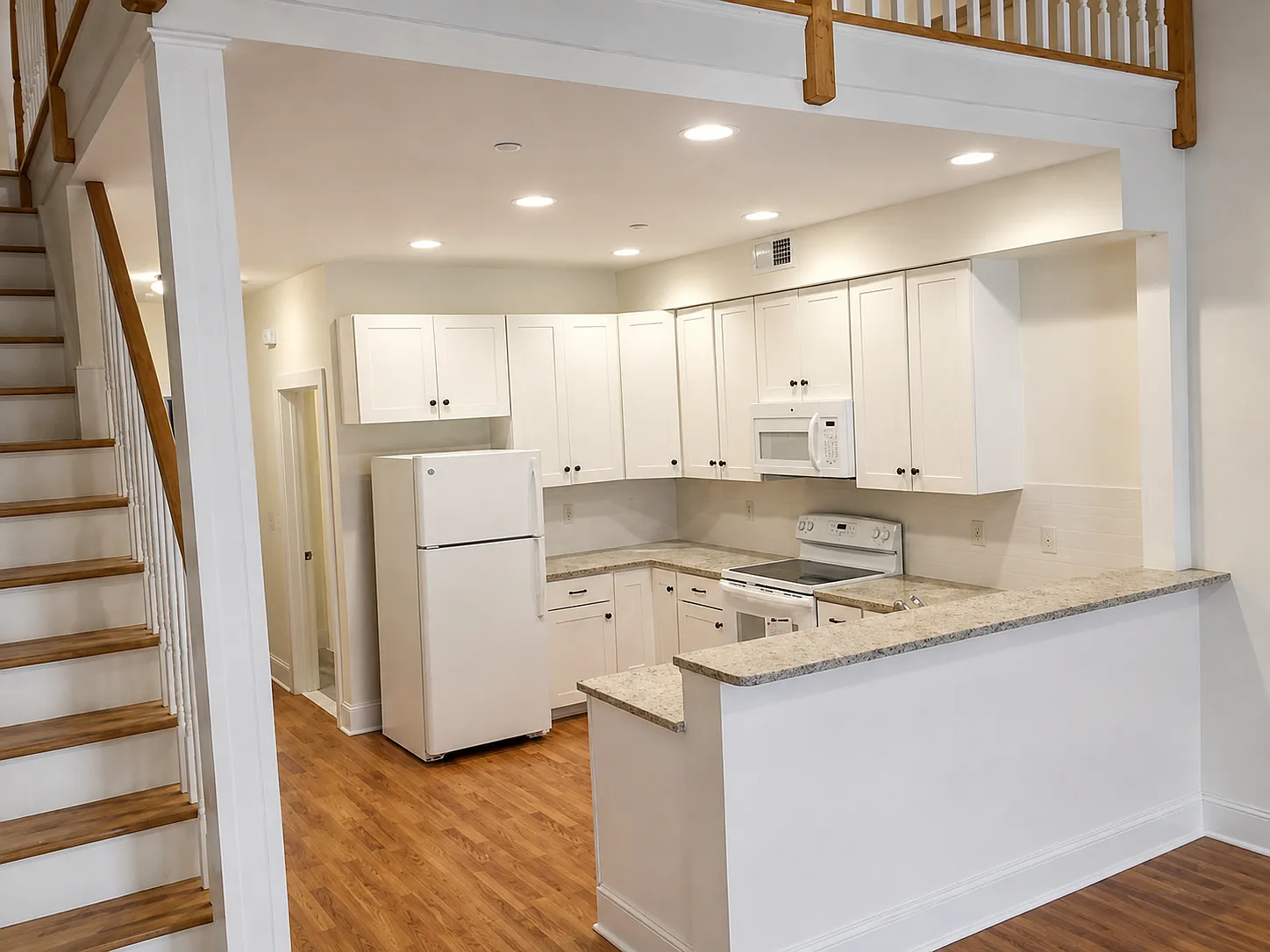 1 bed, 1100 sqft, $1,975 — Photo 4