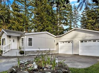 8426 Ash Ln, Maple Falls, WA 98266