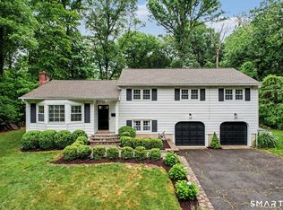 122 Berrian Rd, Stamford, CT 06905