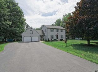 1 Pepper Pl, Gansevoort, NY 12831