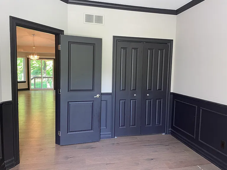 9915 Wayne Rd — Photo 8