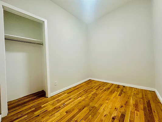 Rented by DeSimone Real Estate | media 5
