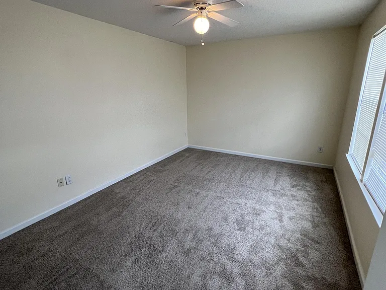 221 Fox Grove Cir #1 — Photo 4