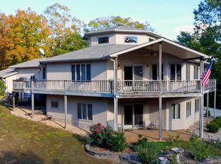 1050 Deer Creek Rd, Linden, TN 37096