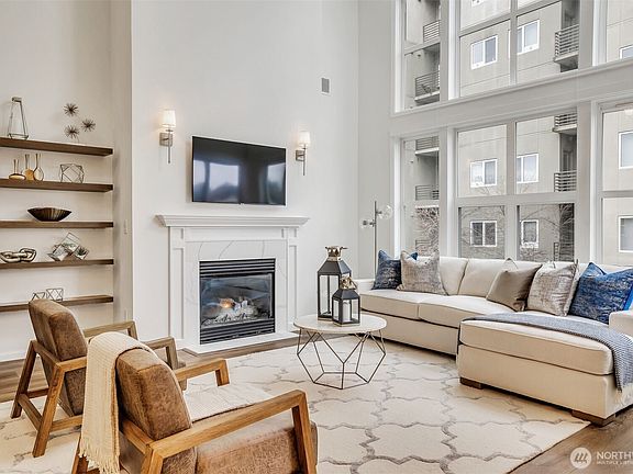 2nd image of 10045 NE 1st Street #521