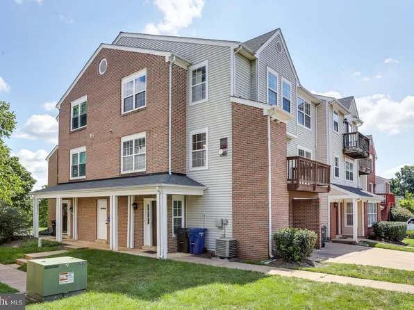 7985 Coachcrest Ct #141, Manassas, VA 20109