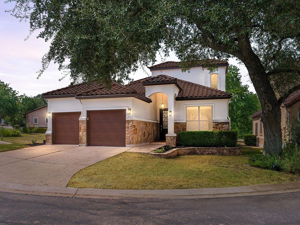 1st image of 17 Chandon Ln