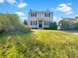 1432 Falls Ave, Cuyahoga Falls, OH 44223