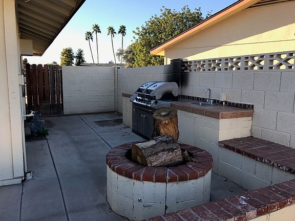 BBQ and Fire Pit Area