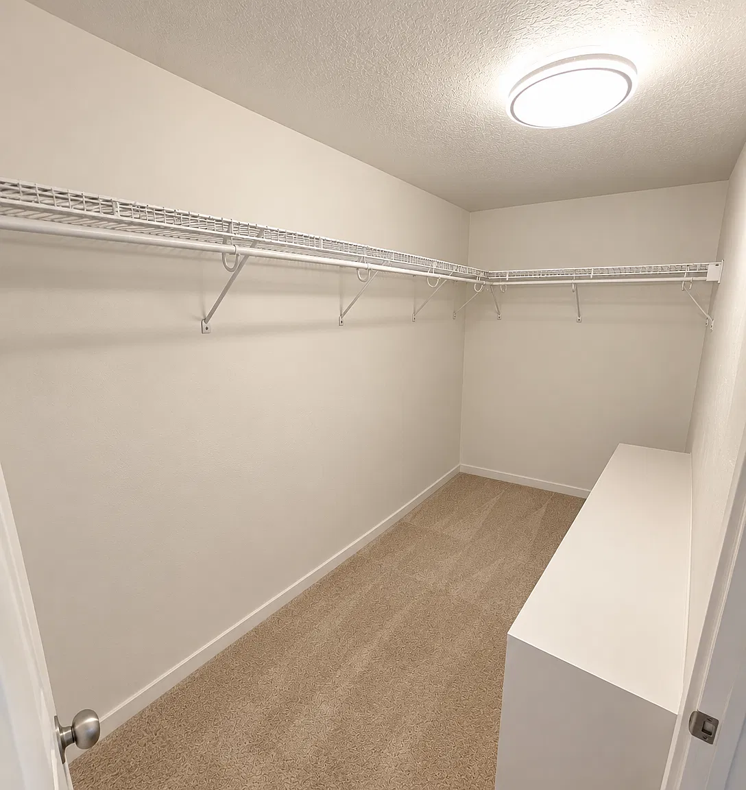 3 bed, 1200 sqft, $1,750 — Photo 4